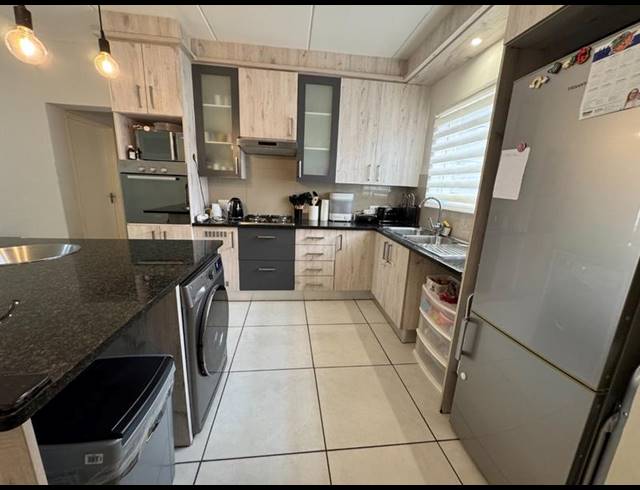 3 BEDROOM PROPERTY TO RENT IN NORTH RIDING